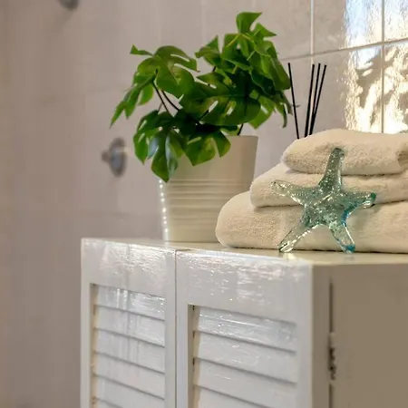 White Lilium Apartment Alghero