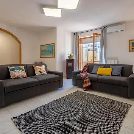 White Lilium Alghero