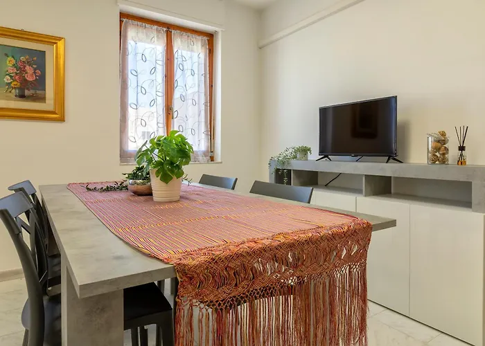 White Lilium Alghero